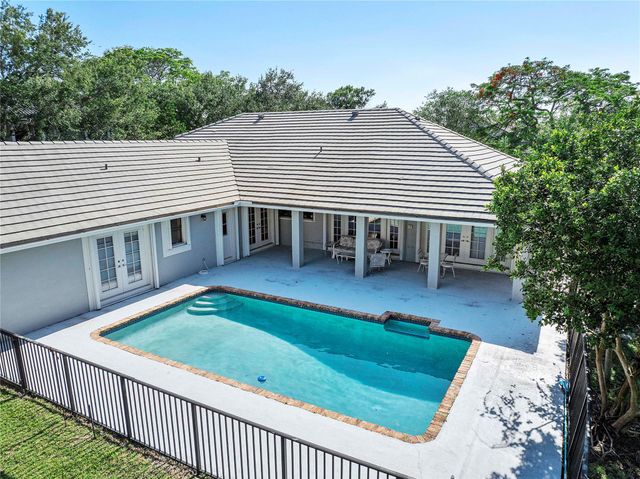 1963 Hartford Way, Coral Springs, FL 33071