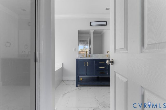 3250 Holland Dr, Petersburg, VA 23805