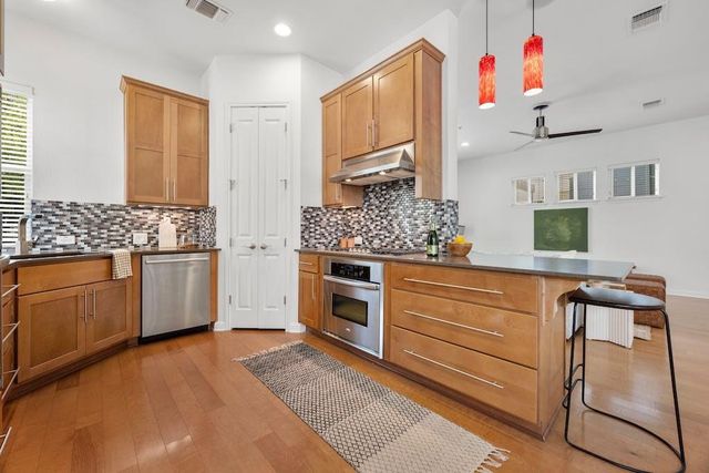 2025 Simond Ave D, Austin, TX 78723