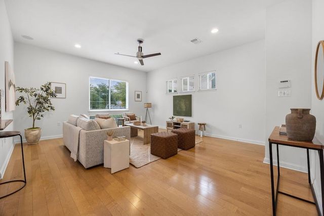 2025 Simond Ave D, Austin, TX 78723