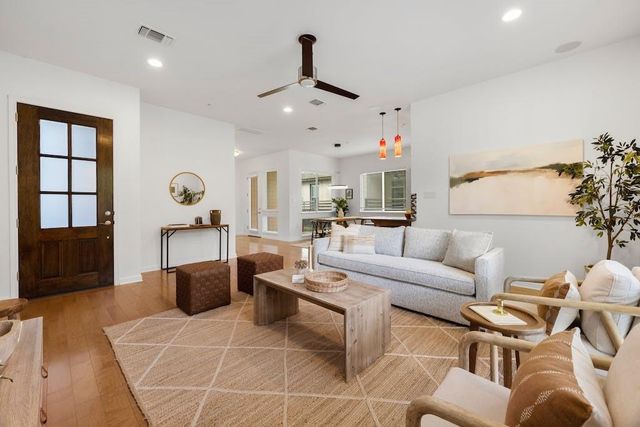2025 Simond Ave D, Austin, TX 78723