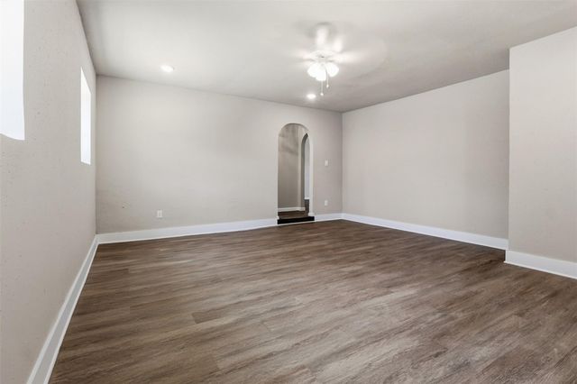 4767 Beechaven St, Houston, TX 77053