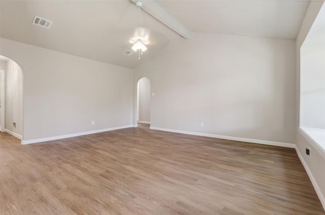 4767 Beechaven St, Houston, TX 77053