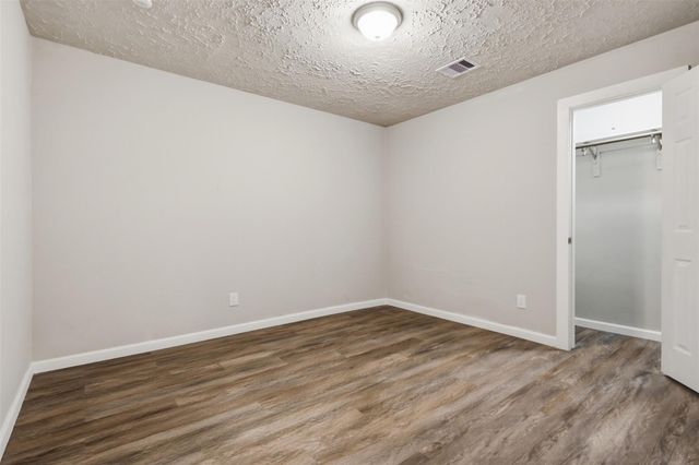 4767 Beechaven St, Houston, TX 77053