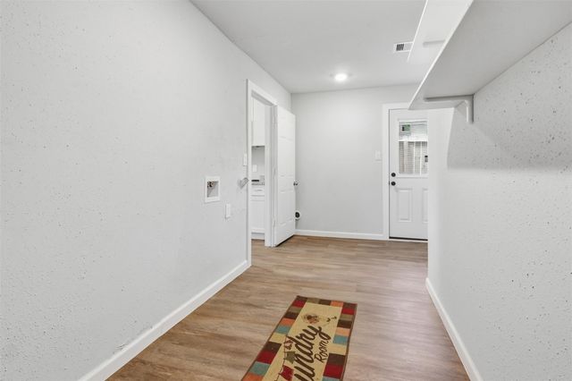 4767 Beechaven St, Houston, TX 77053