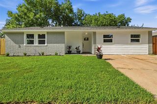 4767 Beechaven St, Houston, TX 77053