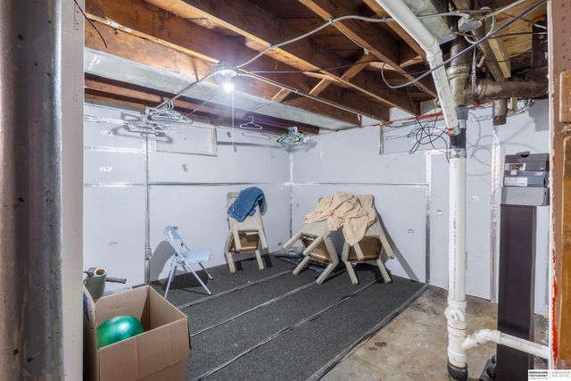 3936 N 40th Street, Omaha, NE 68111