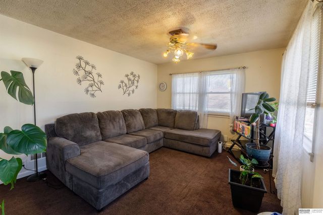 3936 N 40th Street, Omaha, NE 68111