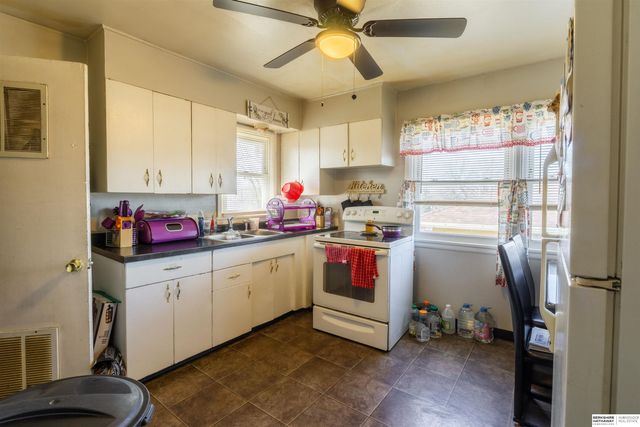 3936 N 40th Street, Omaha, NE 68111