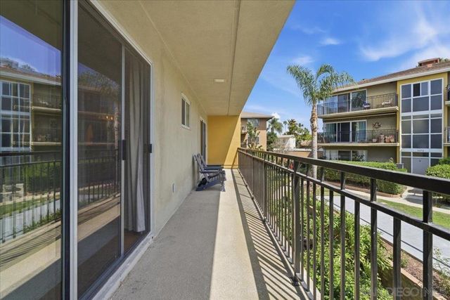 5367 La Jolla Unit 52, La Jolla, CA 92037