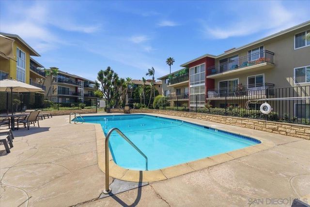 5367 La Jolla Unit 52, La Jolla, CA 92037