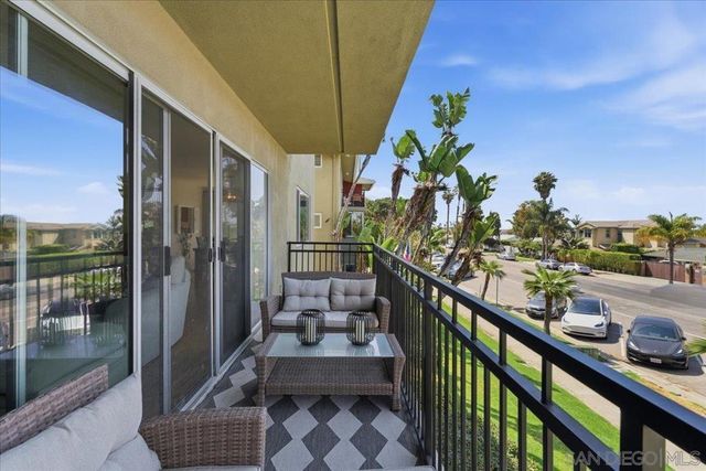 5367 La Jolla Unit 52, La Jolla, CA 92037