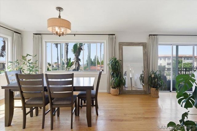 5367 La Jolla Unit 52, La Jolla, CA 92037
