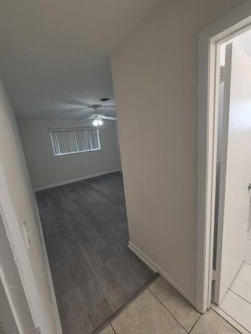 3610 Taylor Street 3, Hollywood, FL 33021
