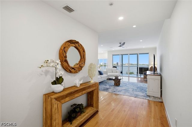 4141 Bay Beach LN 463, Fort Myers Beach, FL 33931