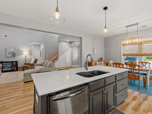 1115 Helen Court, Boonville, IN 47601