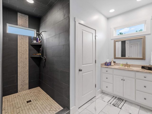 1115 Helen Court, Boonville, IN 47601