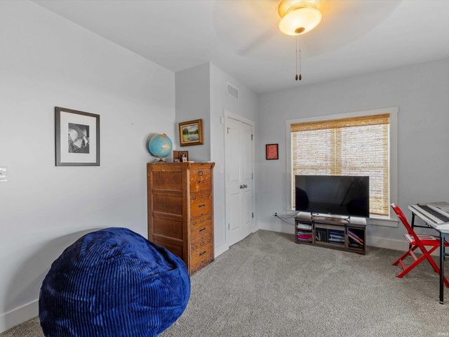 1115 Helen Court, Boonville, IN 47601