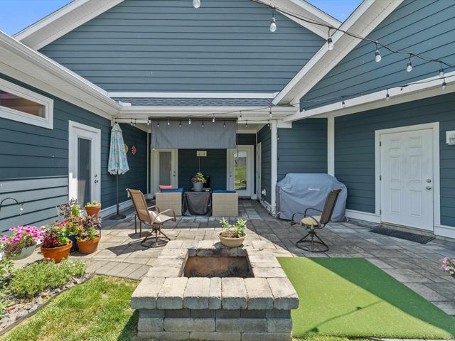 1115 Helen Court, Boonville, IN 47601