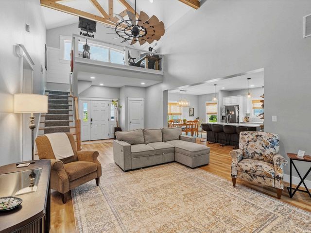 1115 Helen Court, Boonville, IN 47601