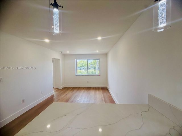 9051 SW 200th St, Cutler Bay, FL 33157