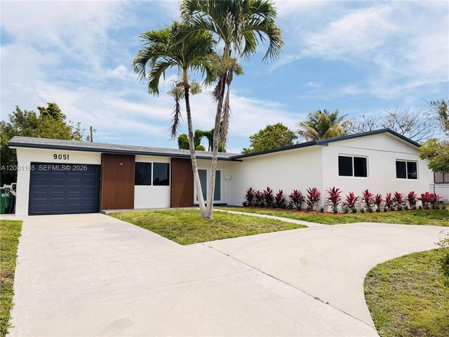 9051 SW 200th St, Cutler Bay, FL 33157