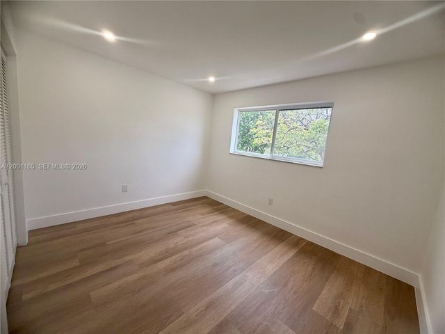 9051 SW 200th St, Cutler Bay, FL 33157