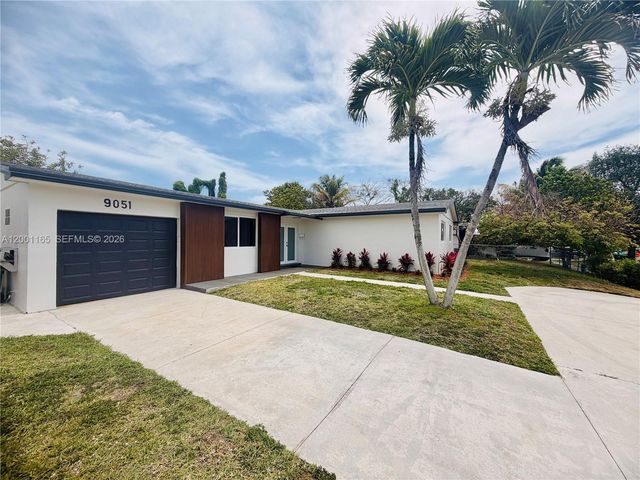 9051 SW 200th St, Cutler Bay, FL 33157