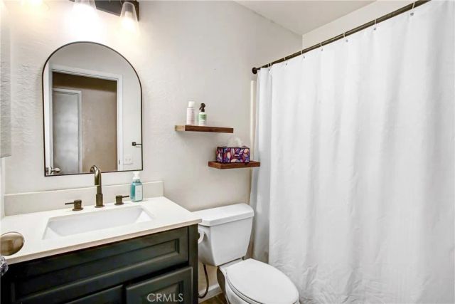 1535 E Hazeltine, Ontario, CA 91761