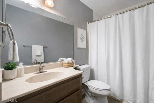 1535 E Hazeltine, Ontario, CA 91761