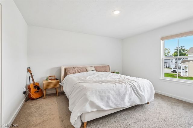 572 Auld Farm Circle, Akron, OH 44320