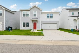 572 Auld Farm Circle, Akron, OH 44320