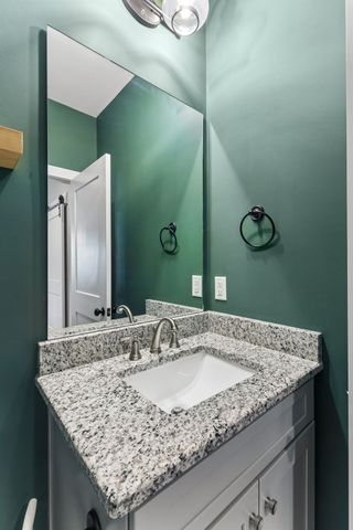 2044 Trout Trl, Murfreesboro, TN 37129