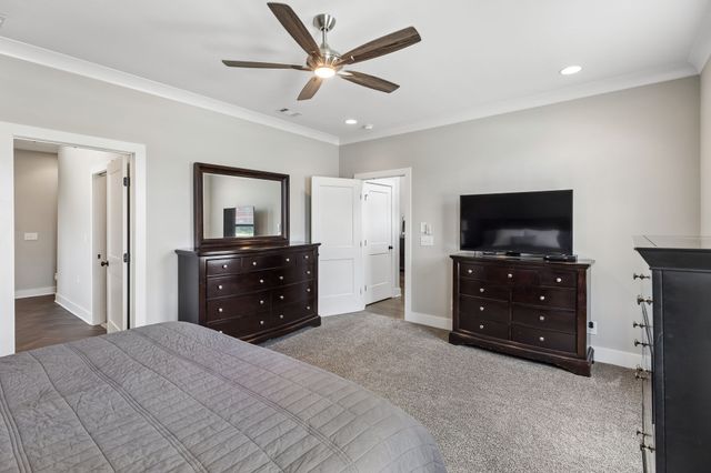 2044 Trout Trl, Murfreesboro, TN 37129