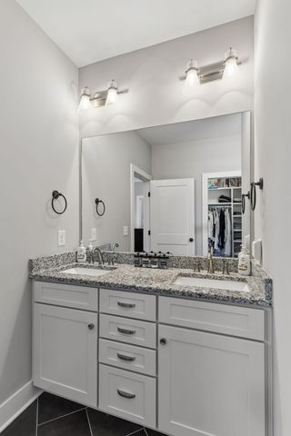 2044 Trout Trl, Murfreesboro, TN 37129