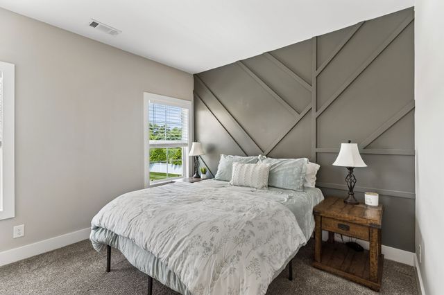 2044 Trout Trl, Murfreesboro, TN 37129
