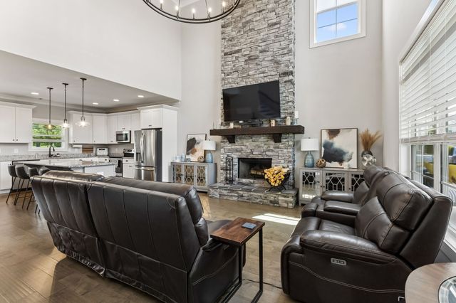 2044 Trout Trl, Murfreesboro, TN 37129