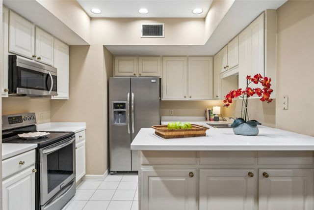 5200 Keller Springs Road 110, Dallas, TX 75248