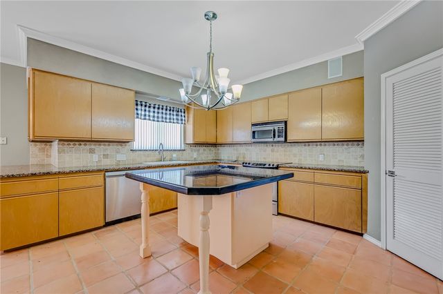 5917 Harvest Hill, Corpus Christi, TX 78414