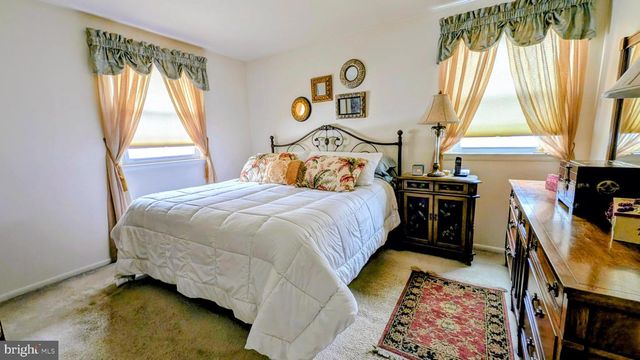 125 WILLOW WAY, Folsom, PA 19033