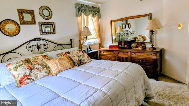 125 WILLOW WAY, Folsom, PA 19033