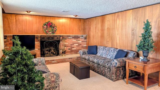 125 WILLOW WAY, Folsom, PA 19033