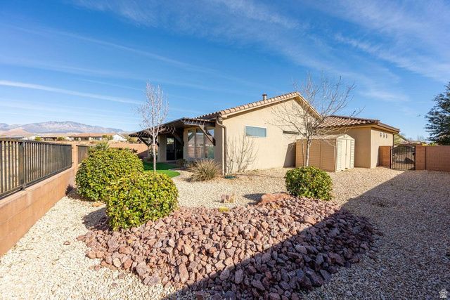 687 N MILLCREEK SPRINGS DR, Washington, UT 84780