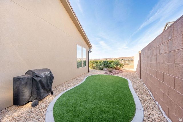 687 N MILLCREEK SPRINGS DR, Washington, UT 84780