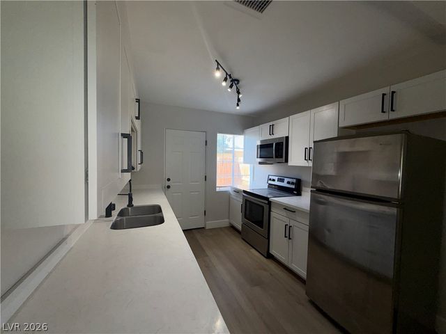 1628 Thelma Lane 1628, Las Vegas, NV 89104