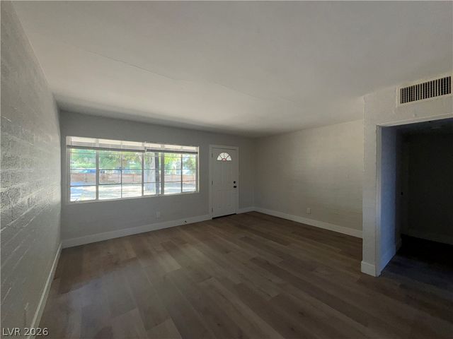 1628 Thelma Lane 1628, Las Vegas, NV 89104