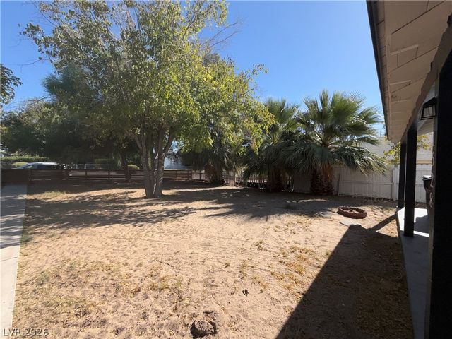 1628 Thelma Lane 1628, Las Vegas, NV 89104
