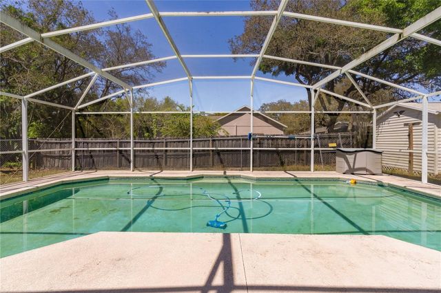 40045 PALM STREET, Lady Lake, FL 32159