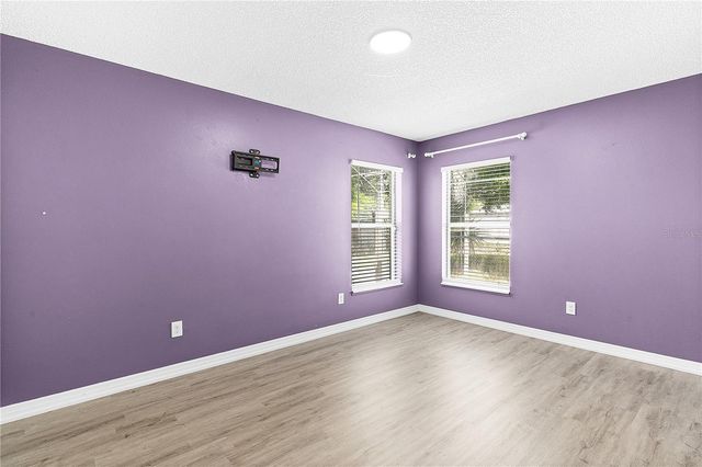 40045 PALM STREET, Lady Lake, FL 32159