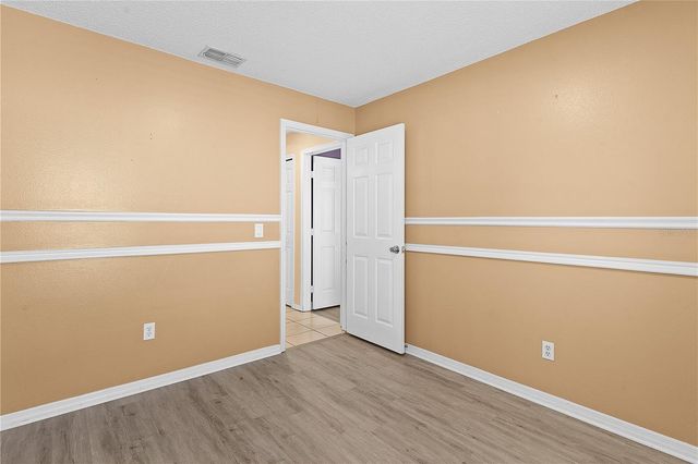 40045 PALM STREET, Lady Lake, FL 32159